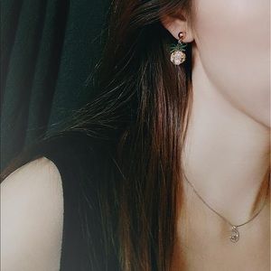 Exquisite vintage pearl earrings